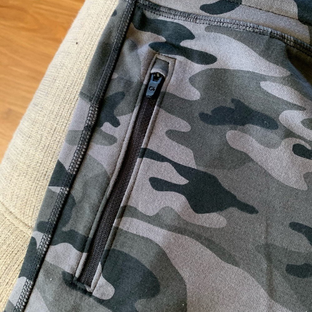 NWT Gap boys camo pants